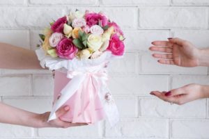 The most outstanding benefits of using the same day flower delivery services